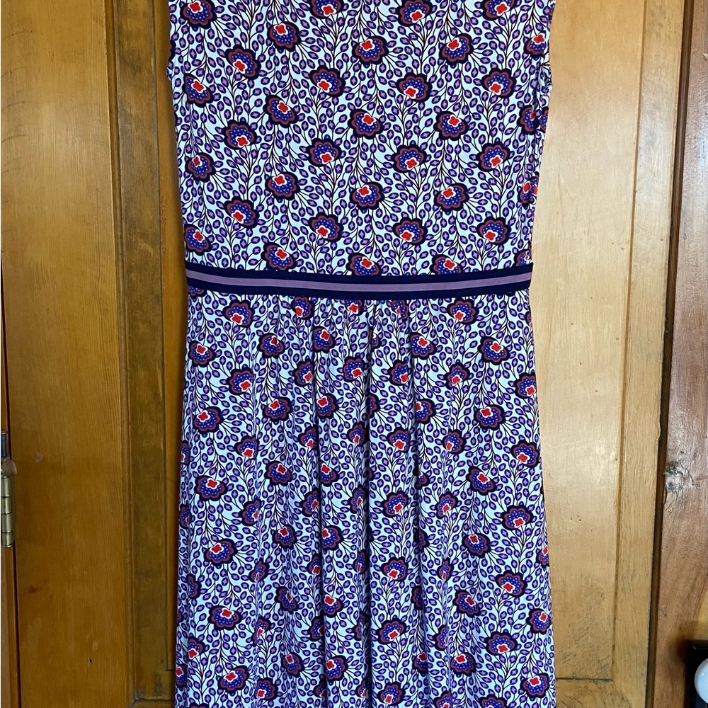 Boden Bernice Jersey Print Dress - Picture 2 of 4